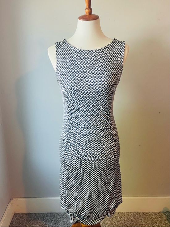 Tory Burch Dresses & Skirts - Tory Burch Blue & White Patterned Sheath Dress